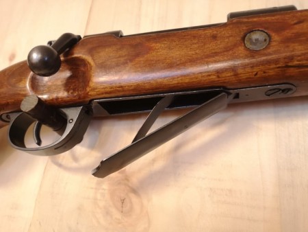 Mauser M98 med Hengslet Underbeslag